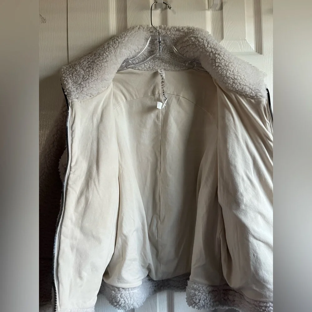 Lululemon Cinchable Fleece Zip Up Jacket Ivory Size 4
